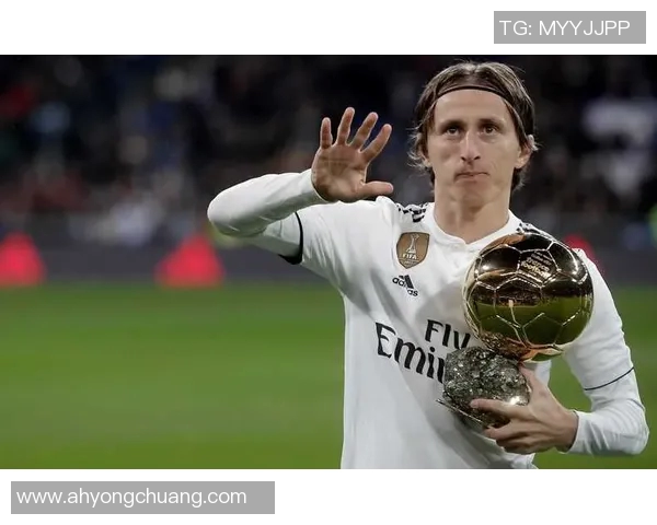 00年代足球女球星风采展现与时代背景的完美融合 00年代足球女球星风采展现与时代背景的完美融合