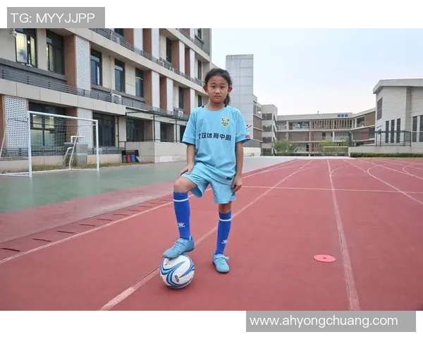 足球球星中哪些腿部线条最直最完美 展现运动员优雅身姿的秘密