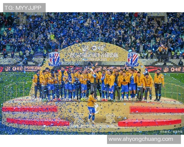 昔日绿茵巨星再聚首共同见证岁月情谊与荣耀瞬间