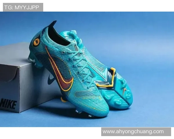 穿越绿茵场的梦想飞翔:Nike球星广告足球为你点燃无限可能 穿越绿茵场的梦想飞翔:Nike球星广告足球为你点燃无限可能